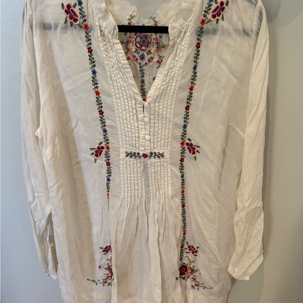 Johnny Was Cream Red Embroidered Blouse with Mandarin Collar